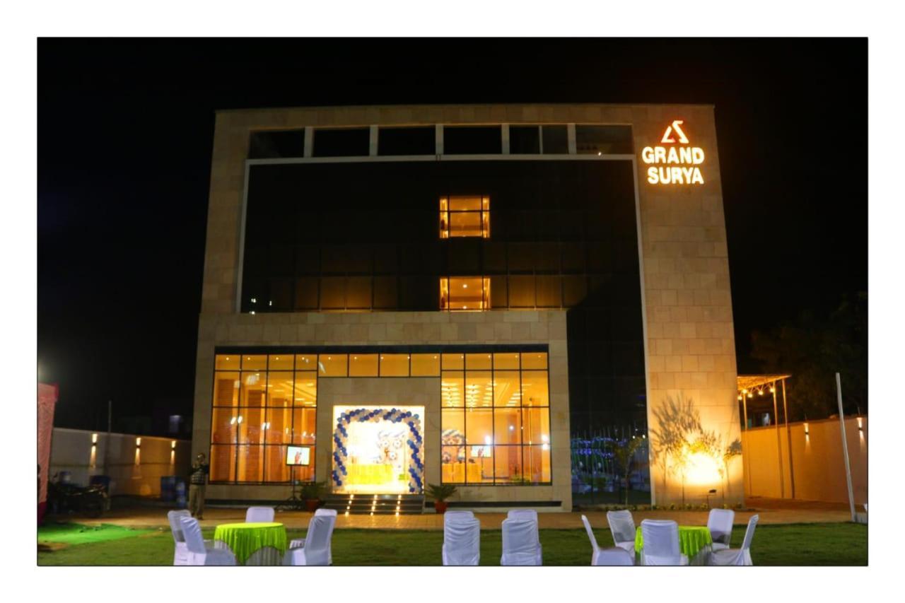 Hotel Grand Surya Kodarma Kültér fotó