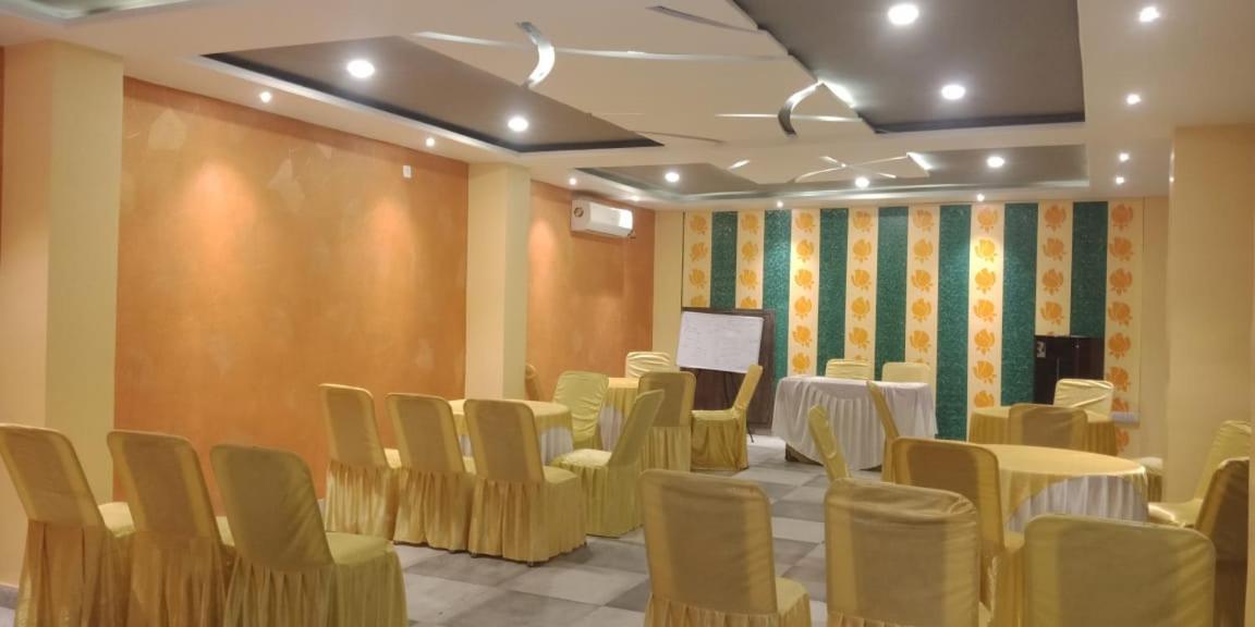 Hotel Grand Surya Kodarma Kültér fotó
